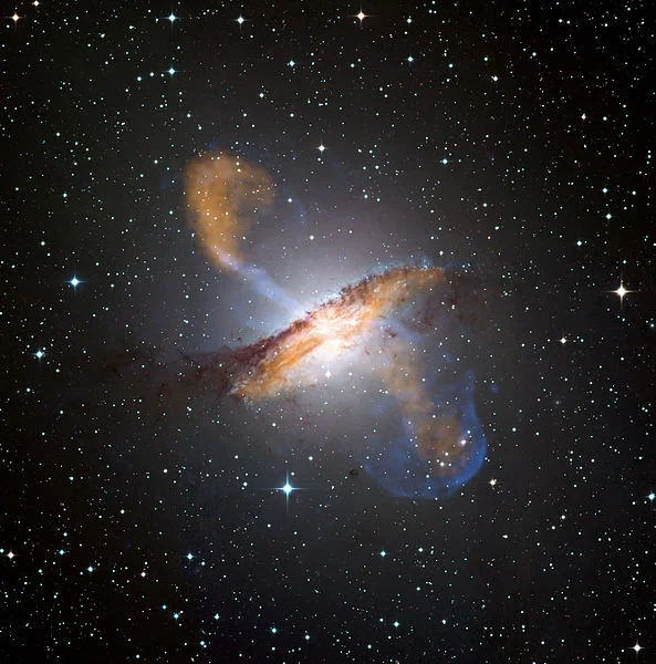 Nhân Mã A (NGC 5128)