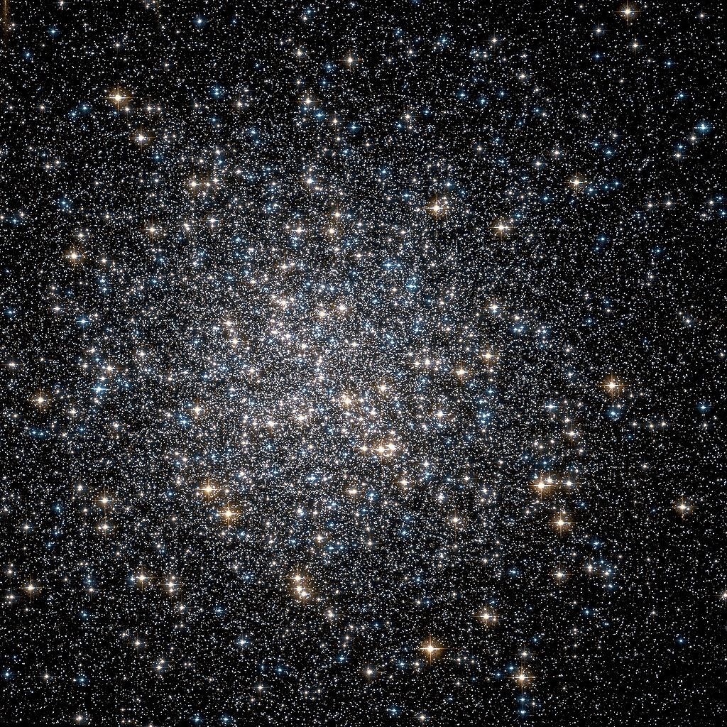 Quần tinh cầu lớn Messier 13 NGC 6205